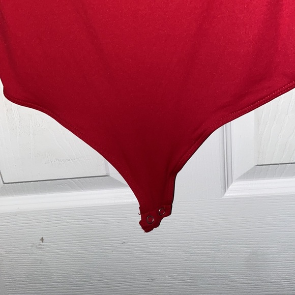 Red long sleeve off the shoulder body suit - Picture 5 of 6